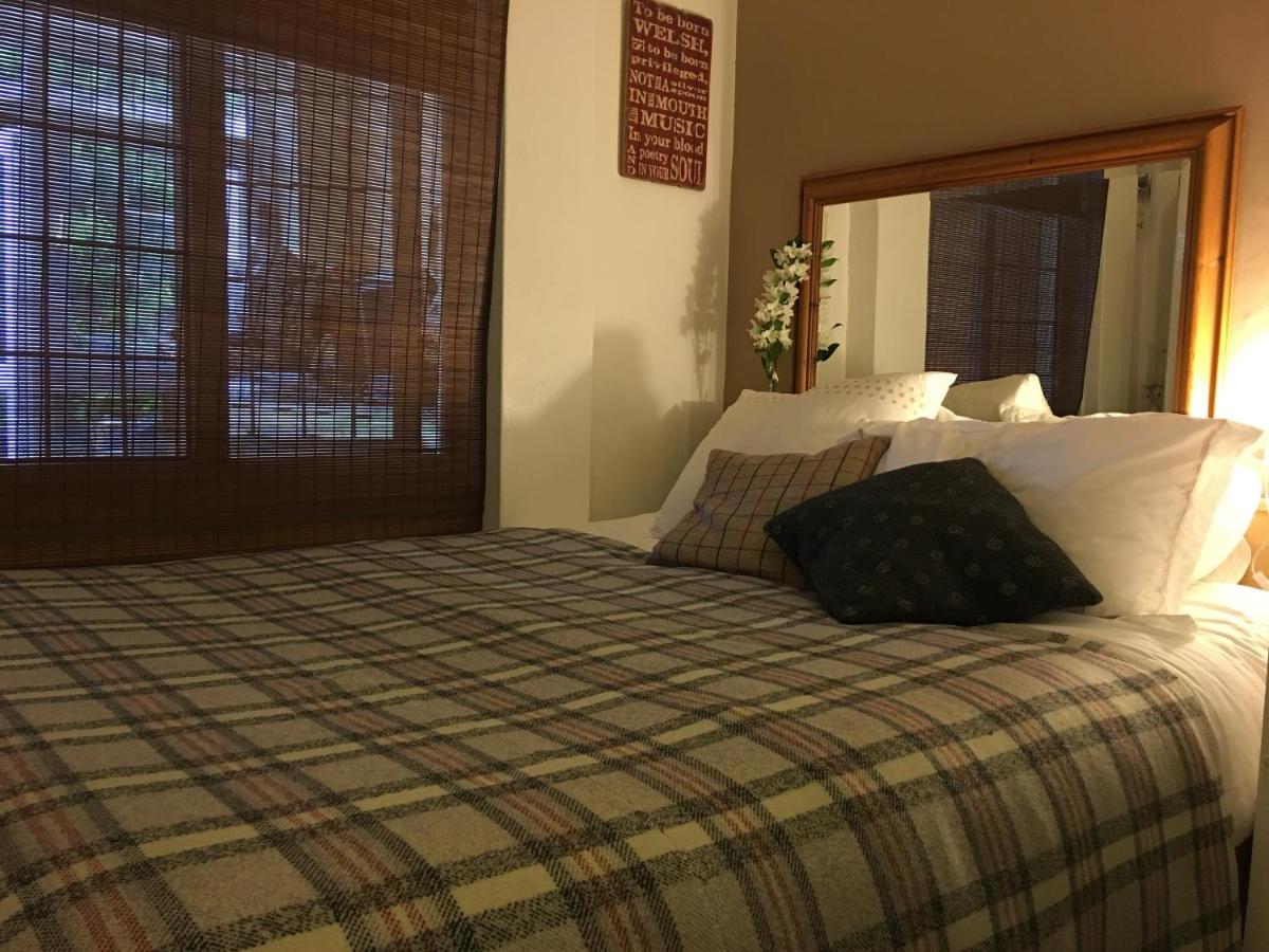 Wynberg House Bed & Breakfast Swansea Bagian luar foto